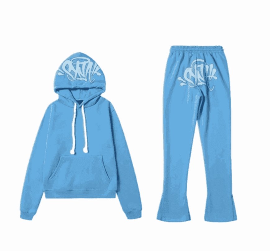 From Studio to Street: The Power of a SynaWorld Tracksuit LookScene 2/2