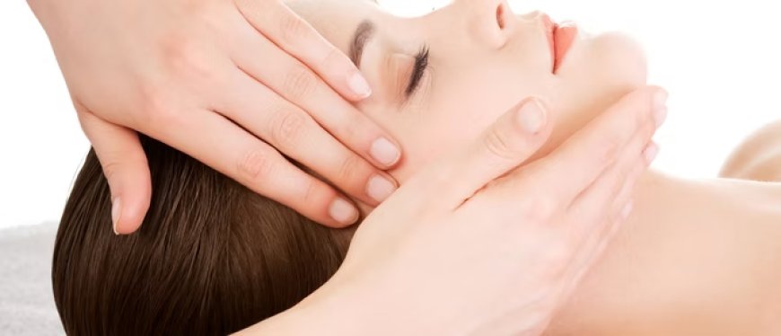 What Is Abhyanga Massage and Why Should You Try It?