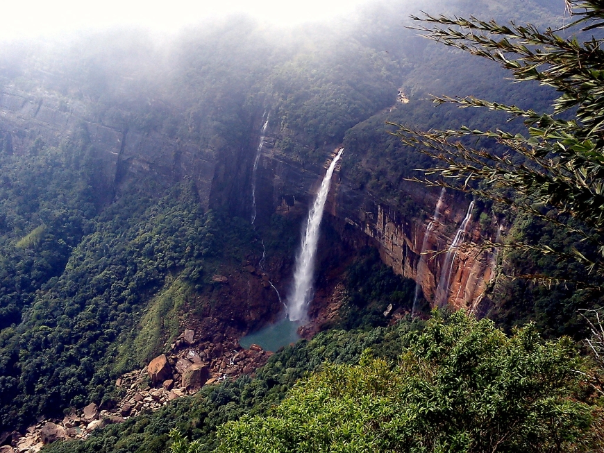 Explore Nature with the Best Cherrapunji Tour Package